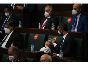Meclisin minik konuğu AK Parti Grup Toplantısı’nı izledi