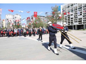 Büyükşehir’de Cumhuriyet Bayramı töreni