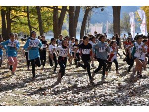 Isparta’da, Cumhuriyet kupası için yarıştılar