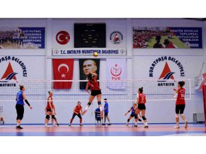 Muratpaşa Belediyespor ile Karşıyaka İzmir’de unvan maçına çıkacak