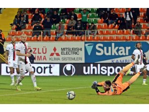 Spor Toto Süper Lig: Aytemiz Alanyaspor: 2 - Beşiktaş: 0 (Maç sonucu)