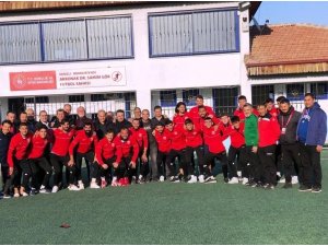 Kepez Belediyespor liderliğe yükseldi