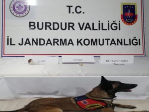 Burdur’a uyuşturucu operasyonu: 2 gözaltı