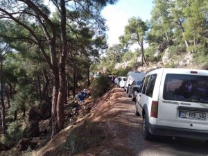 Antalya’da ormanlık alanda kafasından silahla vurulmuş ceset bulundu