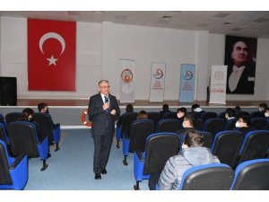 Vali Yazıcı: “12 Yaş Üstü Gençlerimizi Aşı Olmaya Davet Ediyoruz”