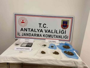 Uyuşturucu taciri jandarmadan kaçamadı