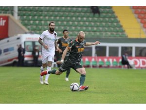 Spor Toto Süper Lig: Alanyaspor: 0 - Fatih Karagümrük: 0 (İlk yarı)