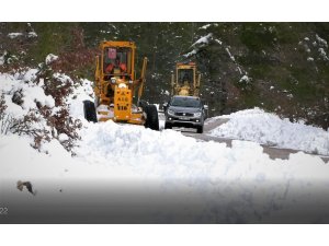 Toroslar’da kar ve heyelanla mücadele