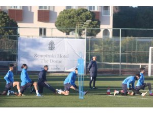 Fenerbahçe, Antalya’da çalışmalarını sürdürüyor