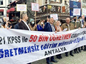 “50 bin öğretmen ataması istiyoruz”