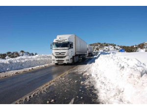 Antalya-Konya karayolu tüm araç trafiğine açıldı