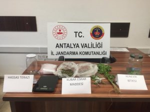 Alanya’da jandarmadan uyuşturucu operasyonu