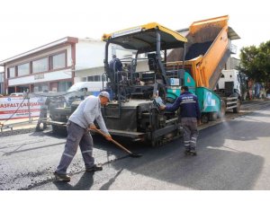 Kumluca Sanayi Sitesi’nde asfalt çalışması