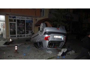 Alkollü sürücü takla atan otomobilden ağır yaralı olarak çıkarıldı