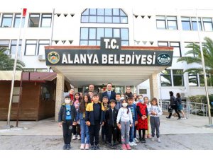 Alanya Belediyesi minik öğrencileri ağırladı