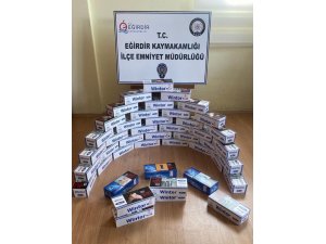 Eğirdir’de iş yerinde 8 bin 800 adet makaron ele geçirildi