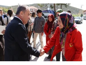 Başkan Böcek’ten Korkutelililere düğün salonu ve kreş sözü