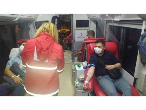 Korkuteli’nde Kadir Gecesi Kan Bağışı