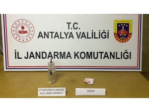 Antalya’da uyuşturucu ticareti:3 gözaltı