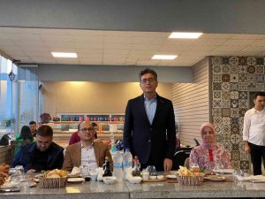 AK Parti Finike İlçe Başkanı Aladağ, milletvekili adaylığı için görevinden istifa etti
