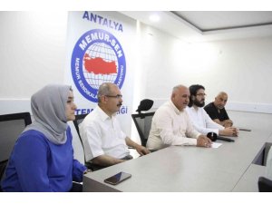 Kur’an-ı Kerim’e tekme atma olayına karışan 3 öğrenciye örgün eğitim dışı cezası verildi"