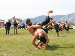 Döşemealtı’nın pehlivanları Kırkpınar’a hazırlanıyor