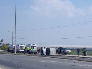 Serik’te banka para nakil aracıyla otomobil çarpıştı: 2 yaralı