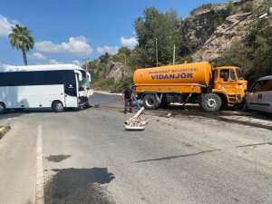 Manavgat’ta zincirleme trafik kazası: 1 yaralı