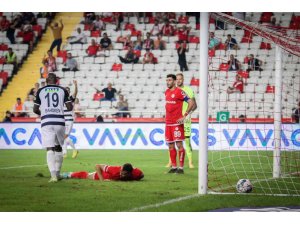 Spor Toto Süper Lig: Antalyaspor:0 - Kasımpaşa: 2 (Maç sonucu)