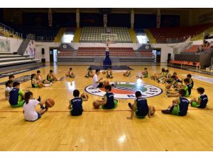 Kepez’den 10 branşta spor okulu