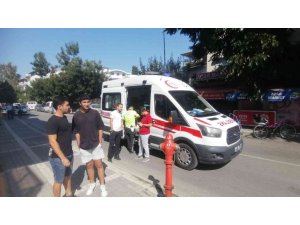 Zincirleme kazada yaralanan sürücü ambulansta ağladı