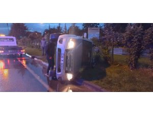 Isparta’da kamyonet devrildi: 4 yaralı