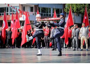 Antalya’da 29 Ekim Cumhuriyet Bayramı kutlamaları