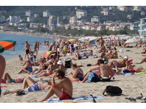 Alanya’da yaz günlerini aratmayan görüntüler