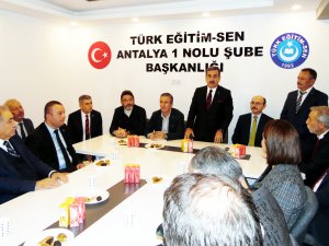 Türk Eğitim Sen’in yeni hizmet binası açıldı