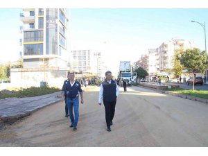 Döşemealtı’nda Atatürk Caddesi’ne sıcak asfalt
