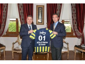 Ali Koç’tan Vali Elban’a Fenerbahçe forması