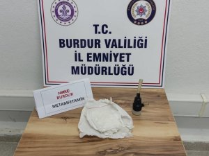 Burdur’daki uyuşturucu operasyonlarında 33 kişiye işlem yapıldı, 1 kişi tutuklandı