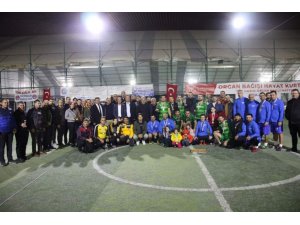 Sağlık çalışanları geleneksel futbol turnuvasında buluştu