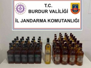 Burdur’da 44 litre kaçak içki ele geçirildi