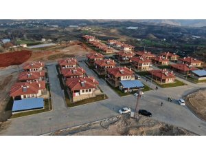 Tarihi Manavgat yangını sonrası yapılan 427 konutun anahtarları sahiplerine teslim ediliyor