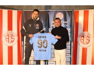 Helton Leite Antalyaspor’da