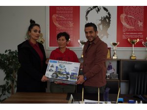 Muratpaşa’da atık pilde dereceye giren okullara ödül