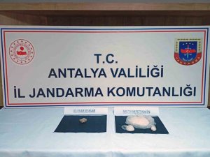 Antalya’da Uyuşturucu Madde Ticareti Yapan Şüpheli Yakalandı