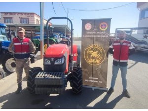 Isparta’da Çalınan Traktör 3 Ayrı İlde Satıldı, Şanlıurfa’da Bulundu