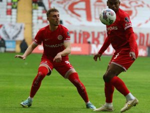 Spor Toto Süper Lig: Antalyaspor: 1 - Kayserispor: 0 (İ̇lk Yarı)