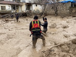 Adıyaman’da Sel Felaketinin 3. Gününde Arama Çalışmaları Devam Ediyor