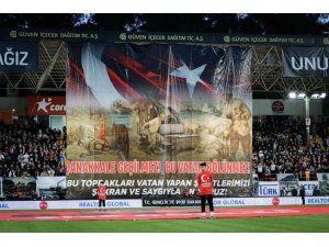 Spor Toto Süper Lig: Corendon Alanyaspor: 1 - Fenerbahçe: 0 (İ̇lk Yarı)