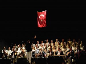 Antakya Medeniyetler Korosu’ndan, Adana’da Dayanışma Konseri