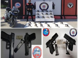 Adana Polisinden Şok Uygulama: 231 Şahıs Yakalandı 92 Silah Ele Geçirildi